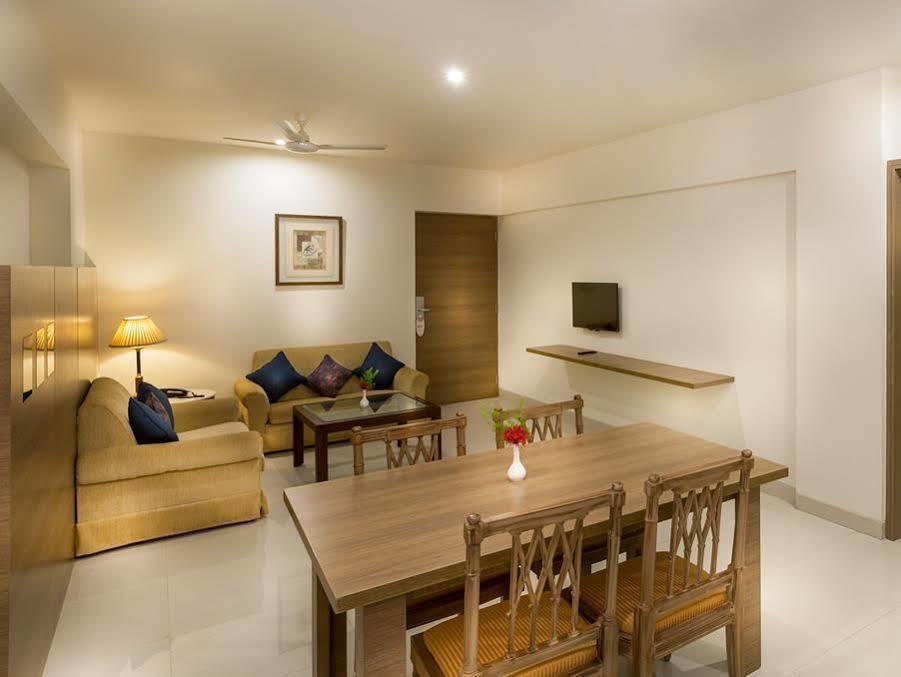 Regency Tiruttani By Grt Hotels Thiruttani Exterior foto