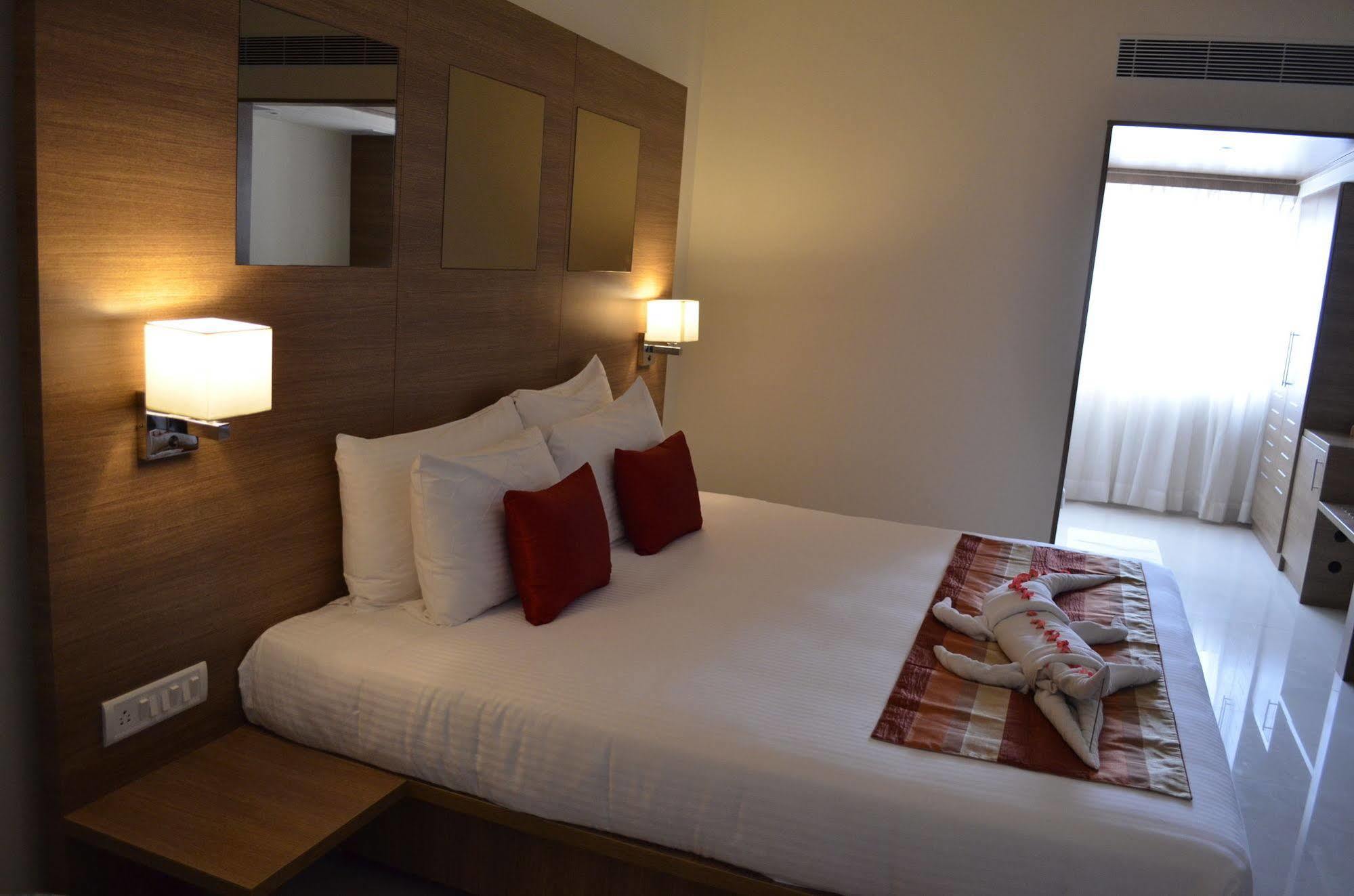 Regency Tiruttani By Grt Hotels Thiruttani Exterior foto